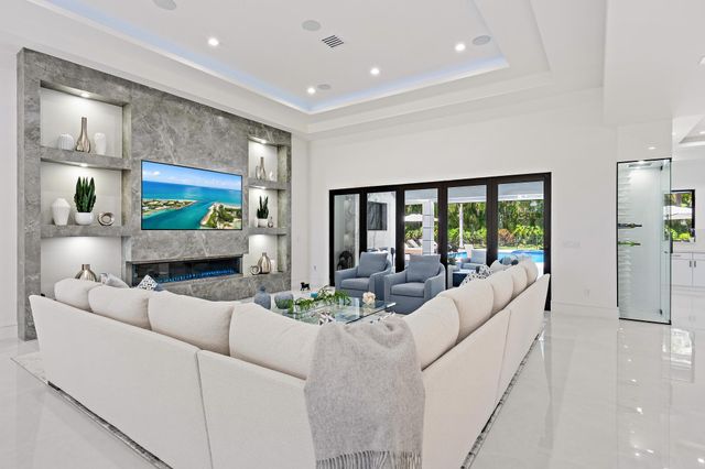 6087 Wildcat Run, West Palm Beach, FL 33412
