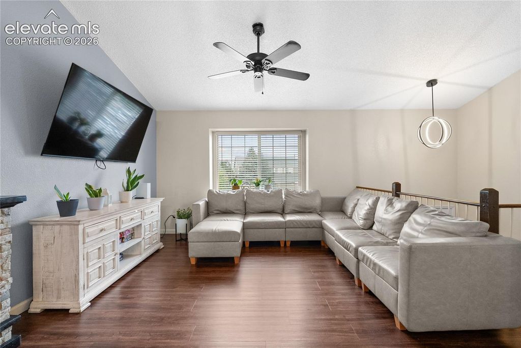 2524 Weyburn Way, Colorado Springs, CO 80922 — photo 2