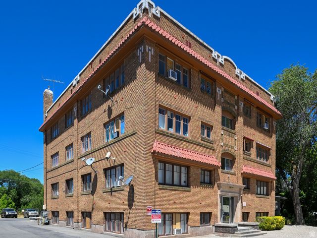 2465 MONROE BLVD, Ogden, UT 84401