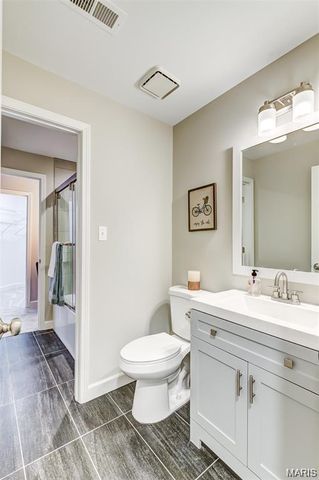 4250 Lindell Boulevard 101, St Louis, MO 63108