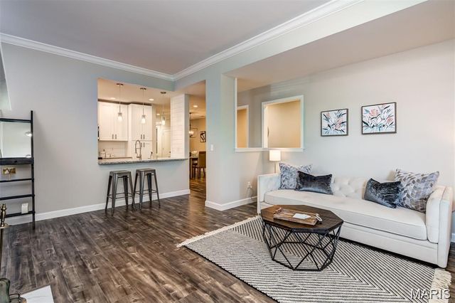 4250 Lindell Boulevard 101, St Louis, MO 63108