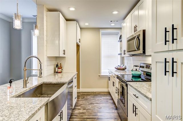 4250 Lindell Boulevard 101, St Louis, MO 63108