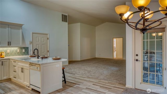 6215 59th Avenue Ct W, University Place, WA 98467