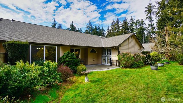 6215 59th Avenue Ct W, University Place, WA 98467
