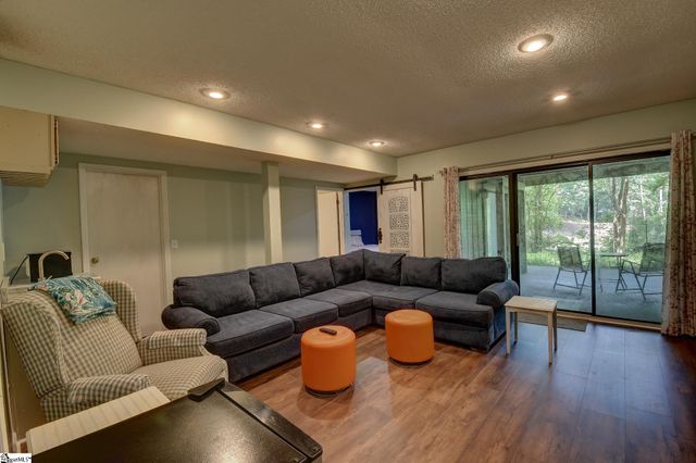 210 Harbor Cove Drive, Salem, SC 29676