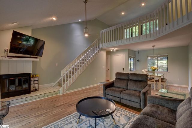 210 Harbor Cove Drive, Salem, SC 29676