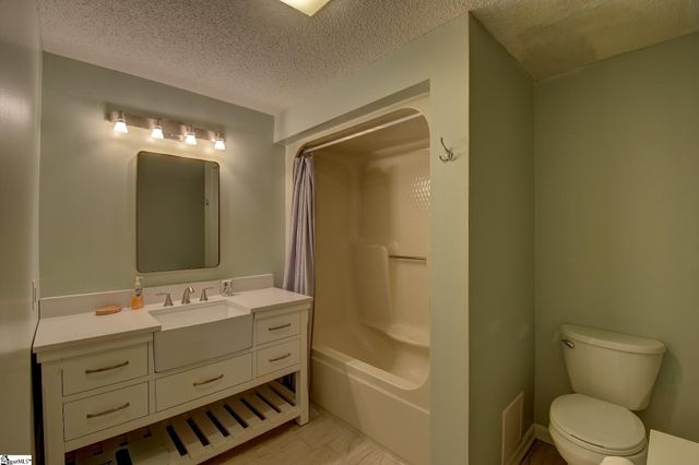 210 Harbor Cove Drive, Salem, SC 29676