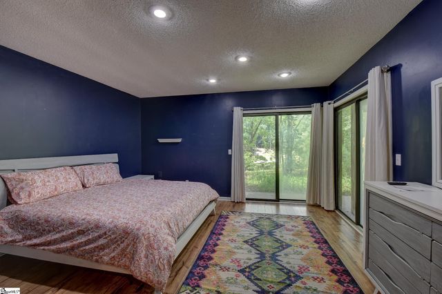 210 Harbor Cove Drive, Salem, SC 29676