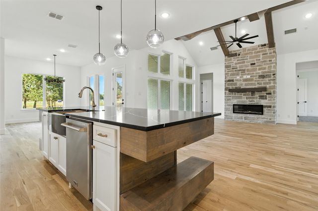 3914 Southern Oaks Drive, Royse City, TX 75189