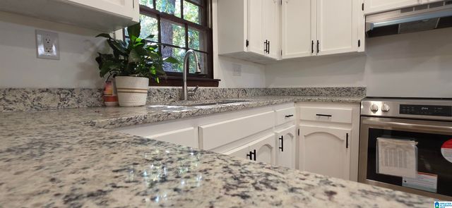 901 5TH AVENUE NE, Jacksonville, AL 36265