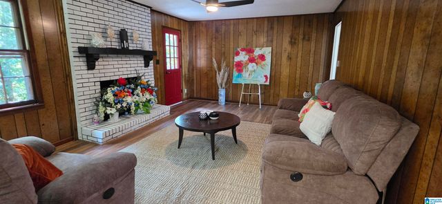 901 5TH AVENUE NE, Jacksonville, AL 36265