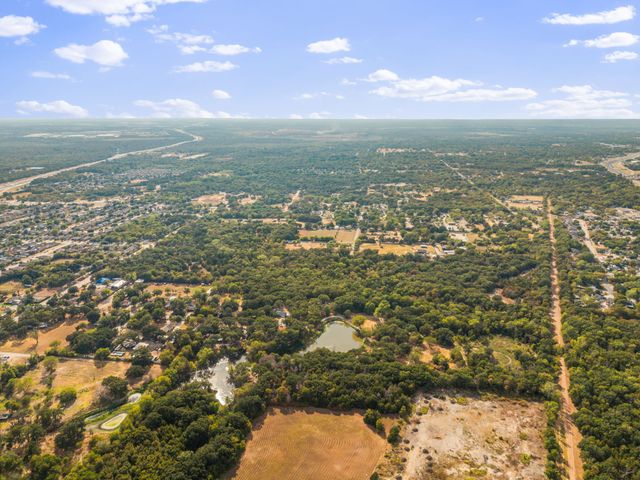 19 No Name Street, Dallas, TX 75217