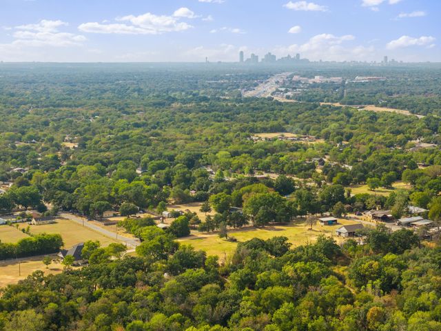 19 No Name Street, Dallas, TX 75217