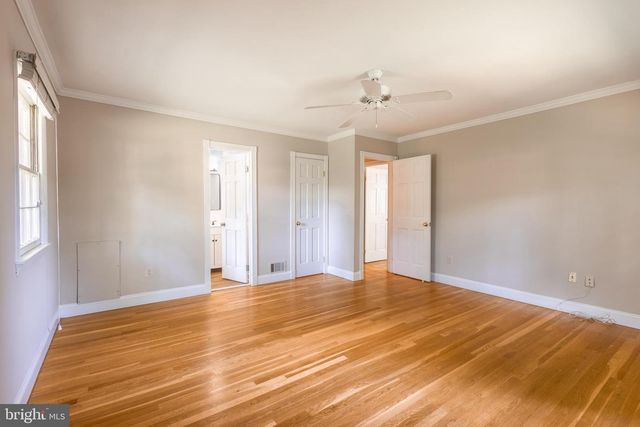 9908 MINBURN ST, Great Falls, VA 22066