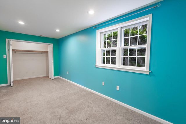 9908 MINBURN ST, Great Falls, VA 22066