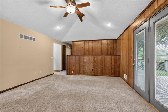 1113 S Valley Road, Olathe, KS 66061