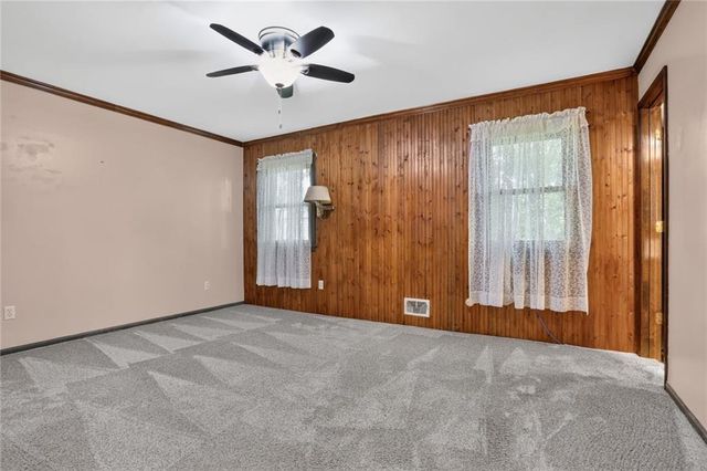 1113 S Valley Road, Olathe, KS 66061