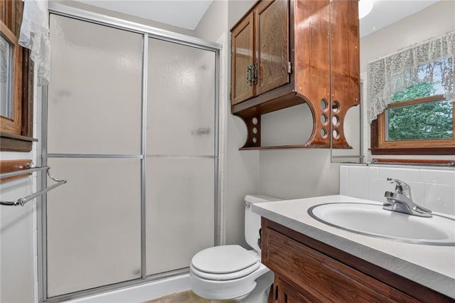 1113 S Valley Road, Olathe, KS 66061