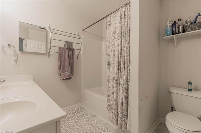 1109 Academic Drive, Winston-salem, NC 27106