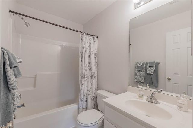 1109 Academic Drive, Winston-salem, NC 27106