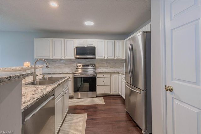 1109 Academic Drive, Winston-salem, NC 27106