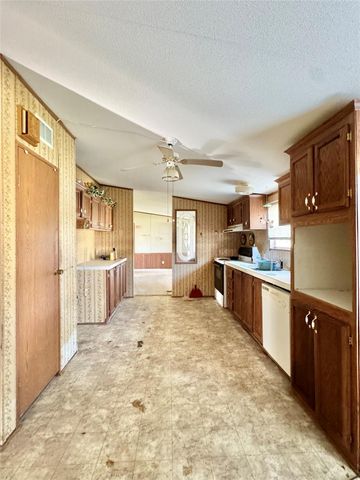 137 Holly Trail, Trinity, TX 75862