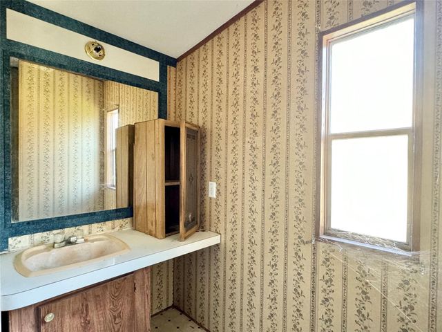 137 Holly Trail, Trinity, TX 75862