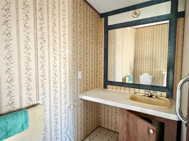 137 Holly Trail, Trinity, TX 75862