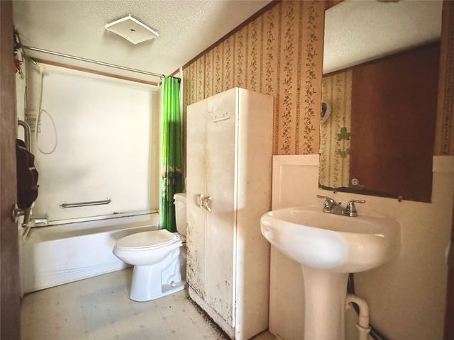 137 Holly Trail, Trinity, TX 75862