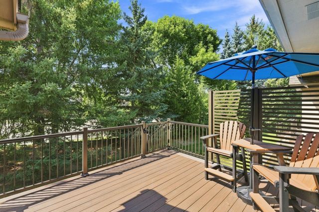 8442 Burlwood Drive, Chanhassen, MN 55317