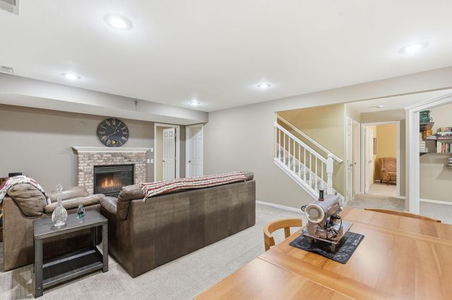 8442 Burlwood Drive, Chanhassen, MN 55317