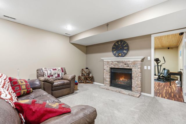 8442 Burlwood Drive, Chanhassen, MN 55317