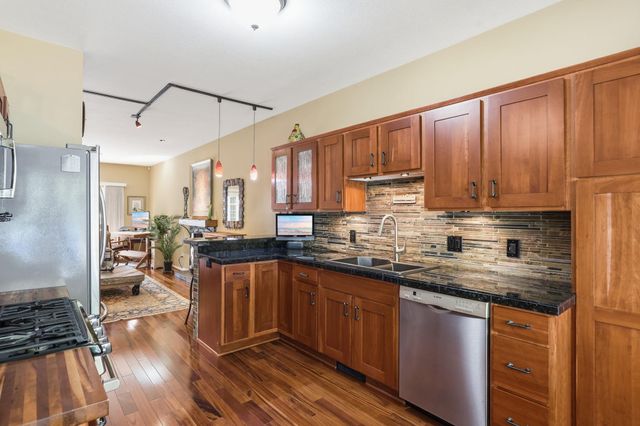 8442 Burlwood Drive, Chanhassen, MN 55317