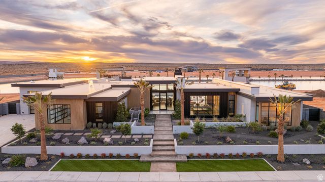 4242 S WAKE ST, Hurricane, UT 84737