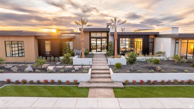 4242 S WAKE ST, Hurricane, UT 84737