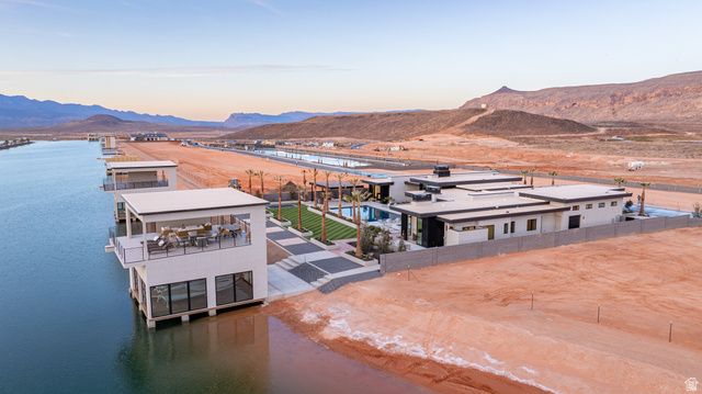 4242 S WAKE ST, Hurricane, UT 84737