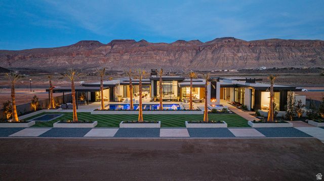 4242 S WAKE ST, Hurricane, UT 84737