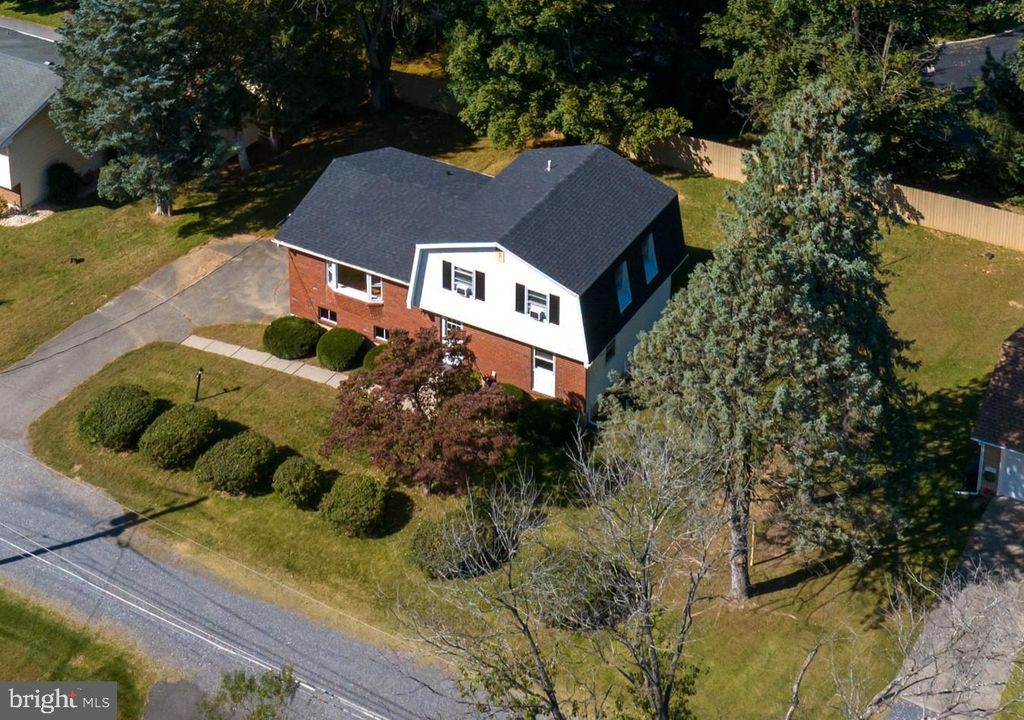 95 JEFFREY ST, Easton, PA 18042