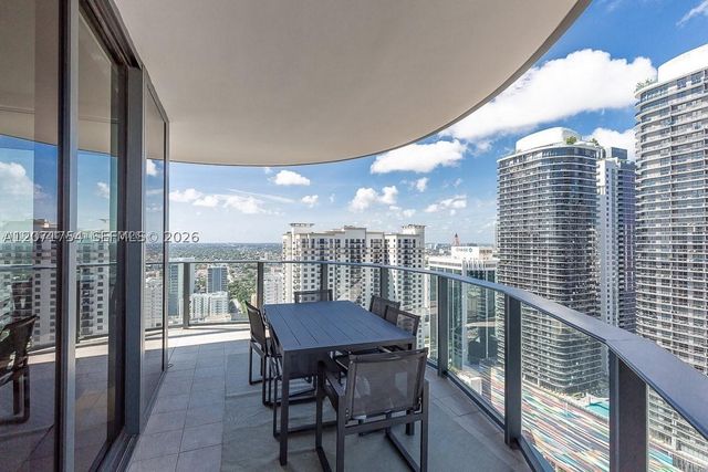 1000 Brickell Plz 3512, Miami, FL 33131