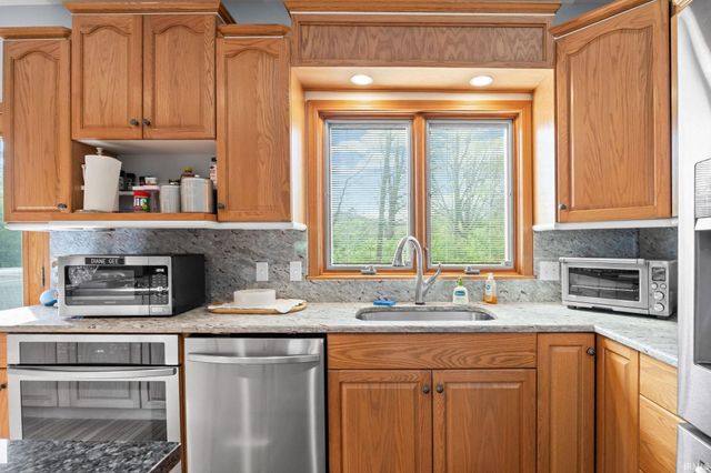 5082 Glacier Way, Lafayette, IN 47909