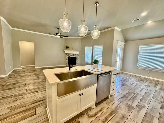 8913 Poppey Place, Yukon, OK 73099