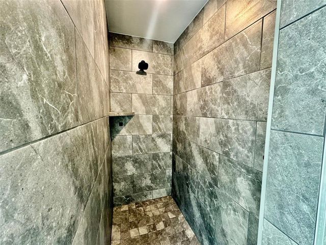 8913 Poppey Place, Yukon, OK 73099