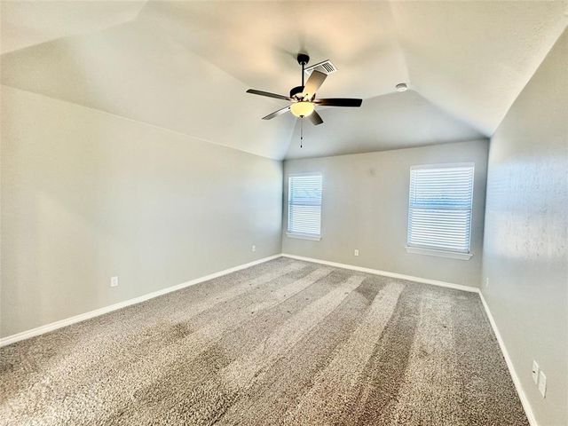 8913 Poppey Place, Yukon, OK 73099