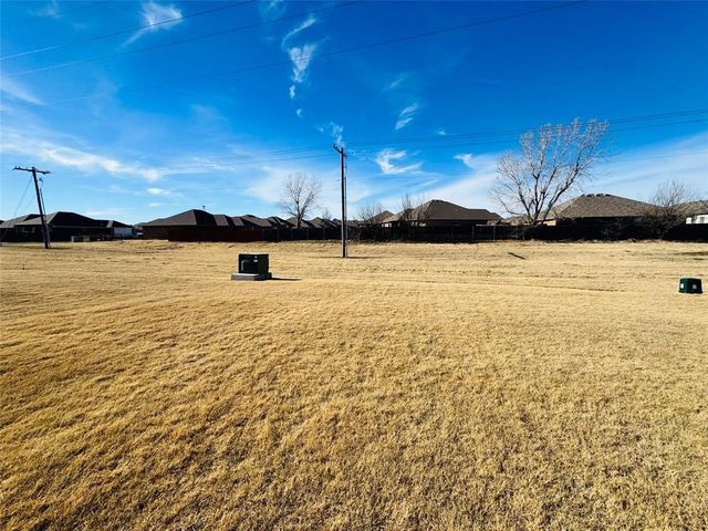 8913 Poppey Place, Yukon, OK 73099