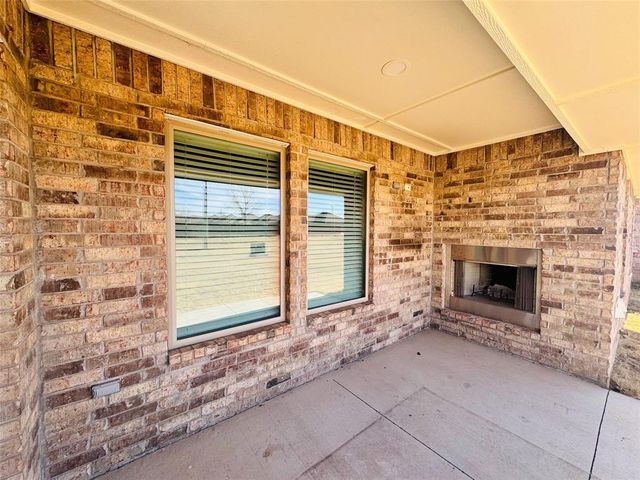 8913 Poppey Place, Yukon, OK 73099