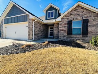 8913 Poppey Place, Yukon, OK 73099