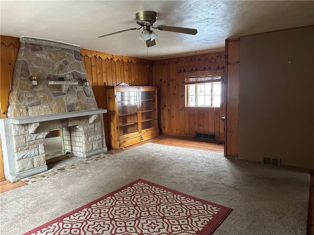 101 Hoffman Blvd, Ross Twp, PA 15209