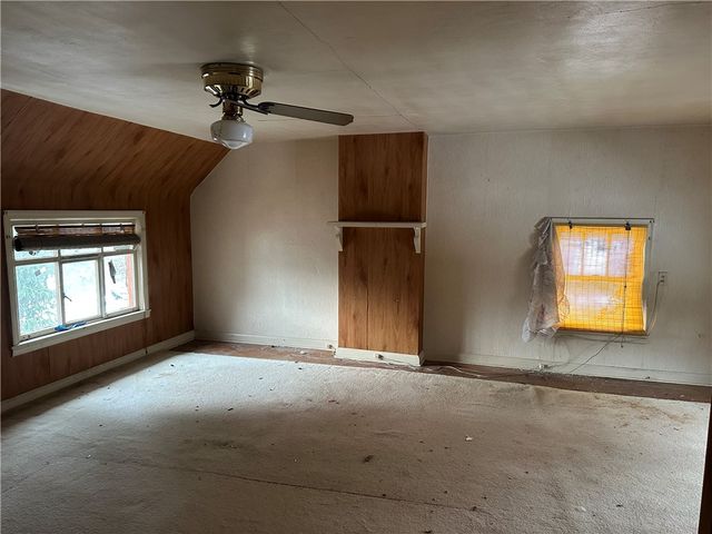 101 Hoffman Blvd, Ross Twp, PA 15209