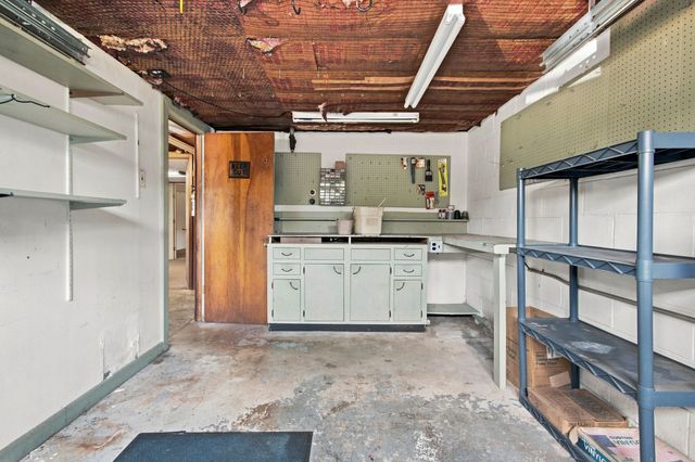 4009 Knud Dr, Columbia, TN 38401