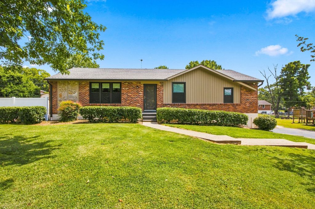 4009 Knud Dr, Columbia, TN 38401